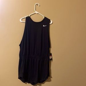 Nike Women’s Dry-Fit Jumper.